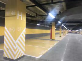 地下車庫停車位劃線的規格通常在是多少？