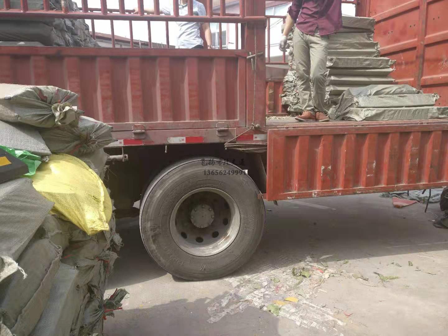 西安哪里有交通設施批發廠家？西安交通設施批發市場？