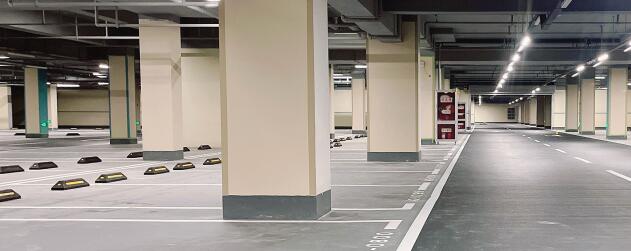 蘇州車(chē)庫(kù)劃線施工多少一米?專業(yè)品質(zhì)讓停車(chē)更安心