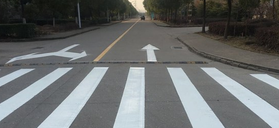 蘇州廠區(qū)道路標(biāo)識劃線？找飛揚市政