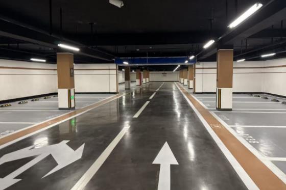 蘇州吳江廠區(qū)劃線專業(yè)施工，打造有序交通環(huán)境